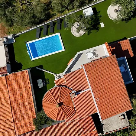 Costa With Private Pool Preko