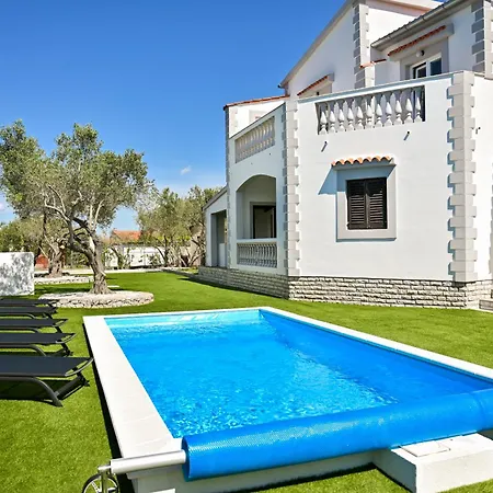Costa With Private Pool