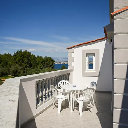 Apartmán Costa With Private Pool